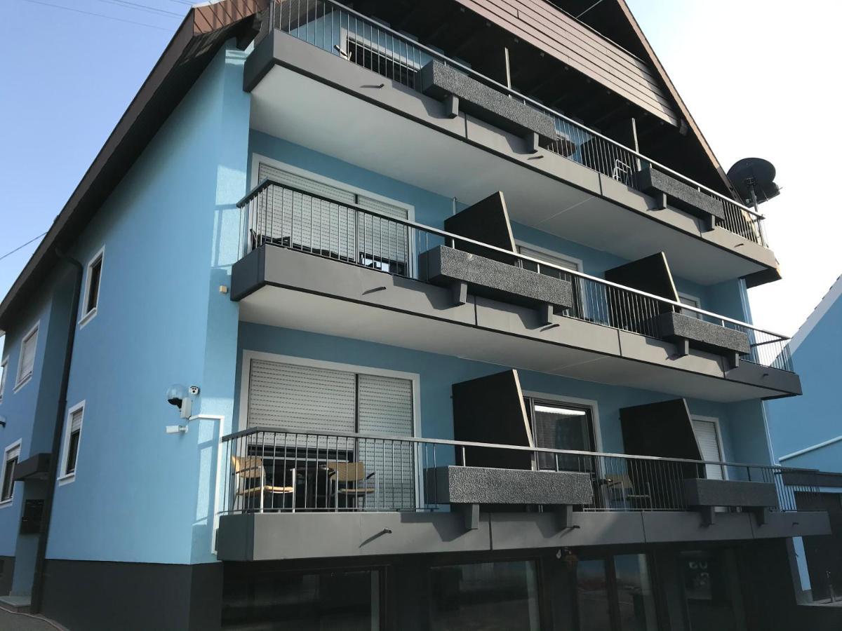 פריזנהיים Eisberg Gaestehaus & De Luxe Appartements מראה חיצוני תמונה